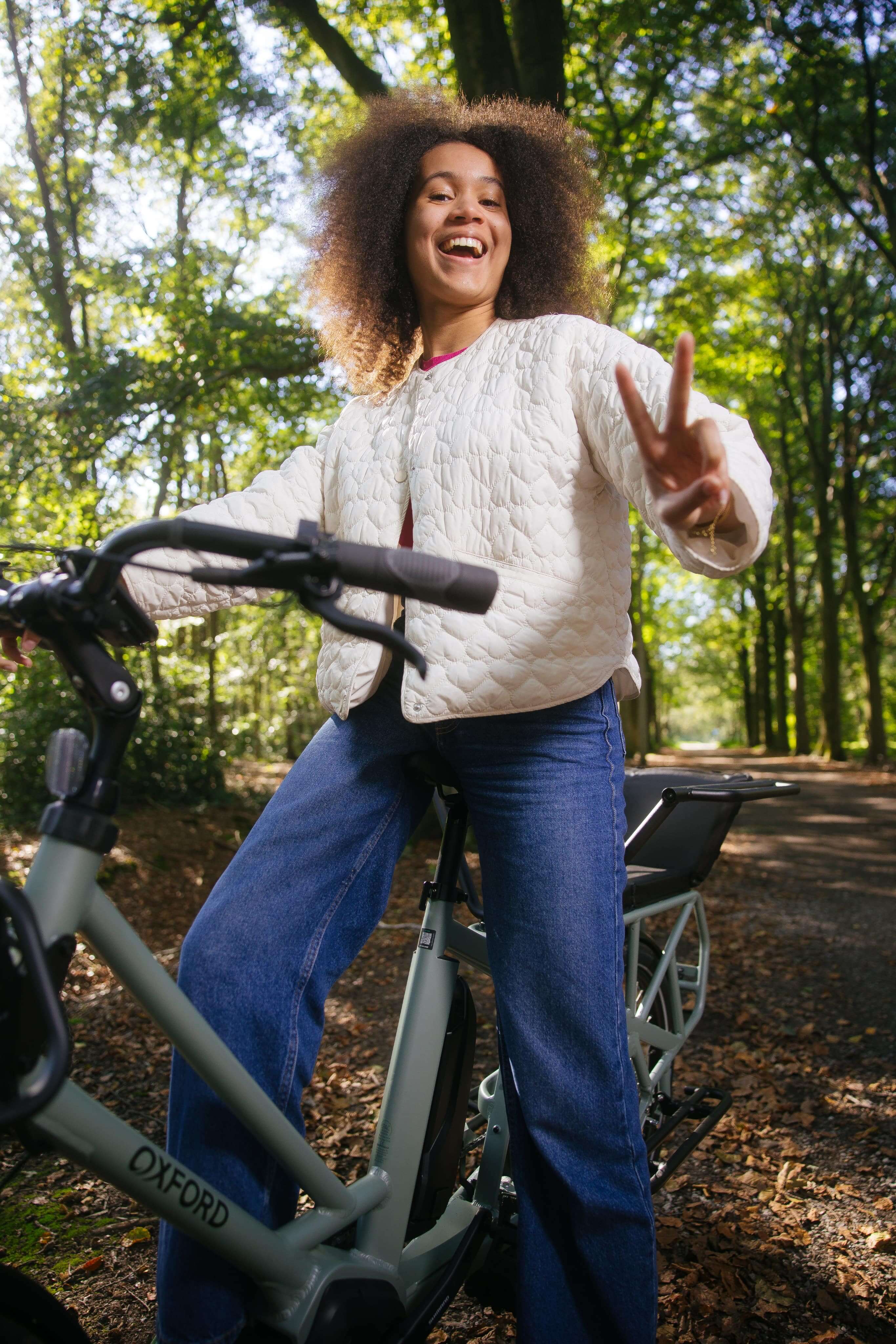 Vrouw op de fiets